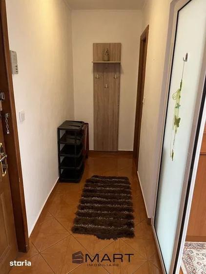Apartament cu 3 camere decomandat în IAR