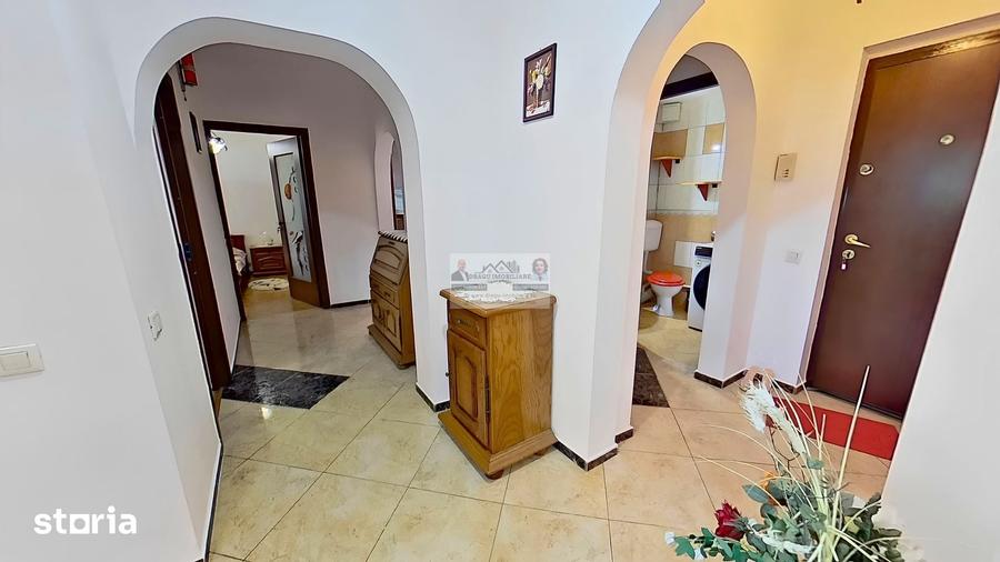 Apartament cu 3 camere în Central
