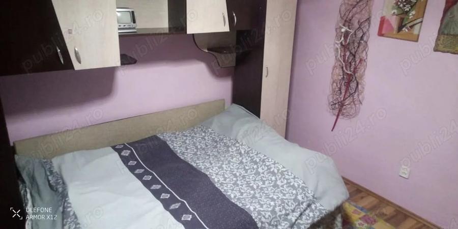 Casă cu 3 camere cu Teren 200 Mp în Mărăcineni