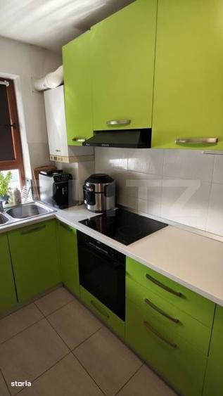 Apartament cu 2 camere decomandat în Tractorul