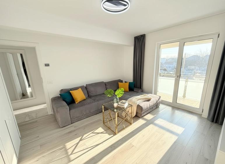 Apartament cu 3 camere decomandat, mobilat în Galata
