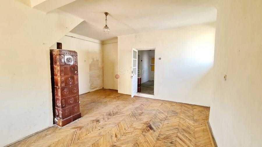 Apartament cu 4 camere decomandat în Blumăna