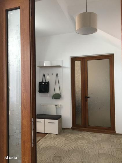 Casă cu 3 camere cu Teren 200 Mp în Central