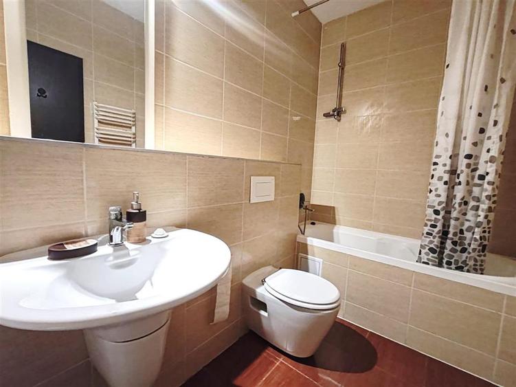 Apartament cu 2 camere decomandat în Răcădău