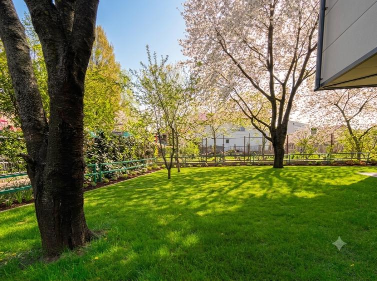 Apartament cu 3 camere decomandat în Popești-Leordeni