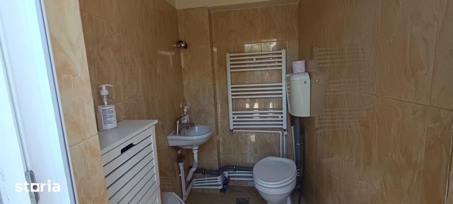Casă cu 3 camere cu Teren 155 Mp în Bariera Vâlcii