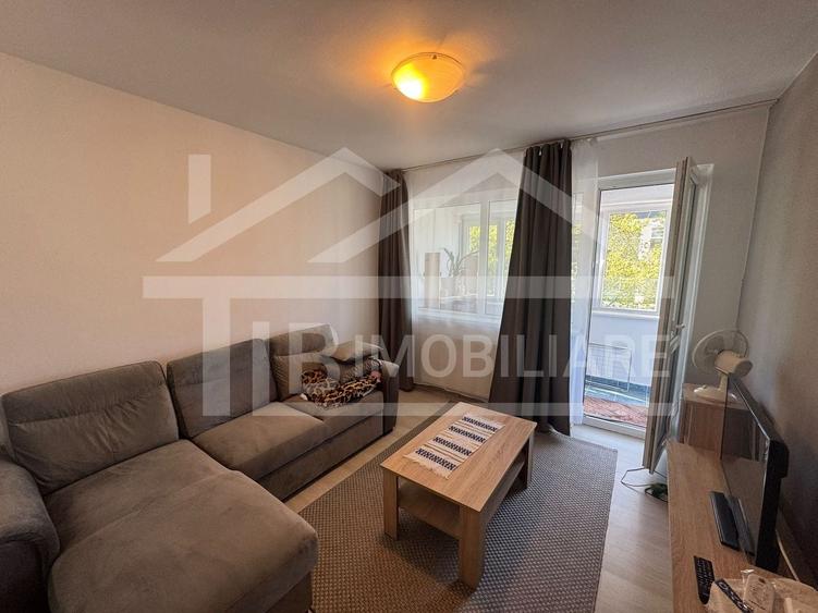 Apartament cu 2 camere decomandat, mobilat în Aleea Carpați