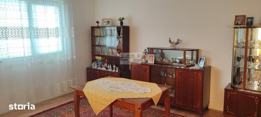 Casă cu 3 camere cu Teren 4388 Mp în Țifești