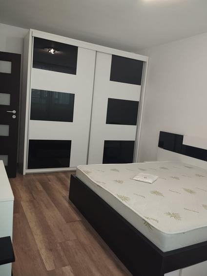 Apartament cu 2 camere decomandat în Apusului