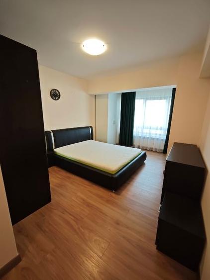 Apartament cu 3 camere decomandat, mobilat în Tătărași