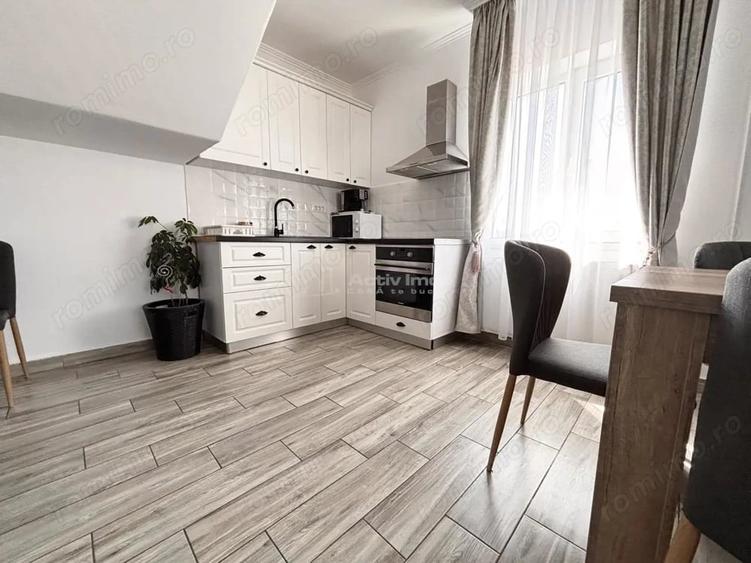 Casă cu Teren 300 Mp în Sânmartin
