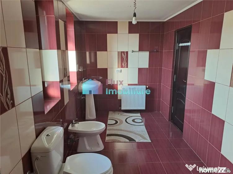 Casă cu 6 camere cu Teren 300 Mp în Burdujeni
