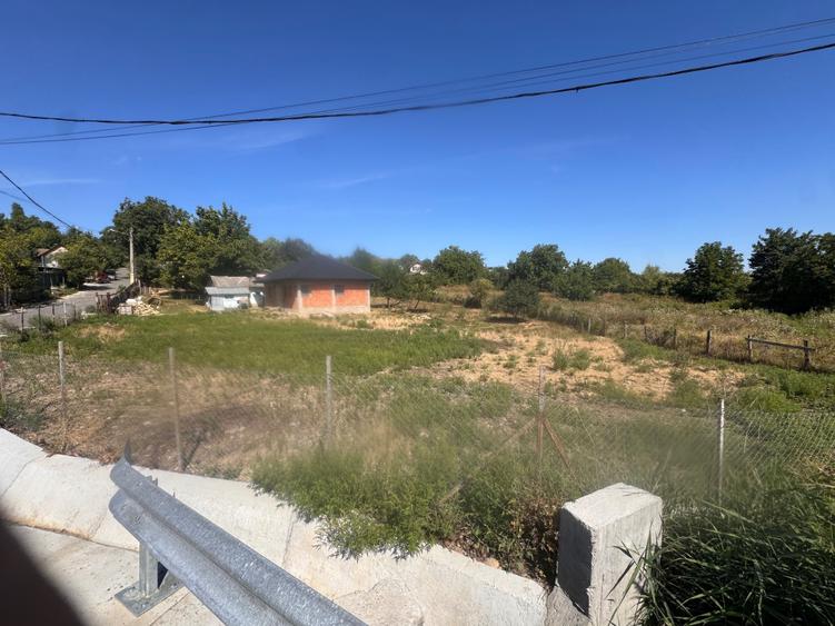 Casă cu 3 camere cu Teren 1938 Mp în Goruni