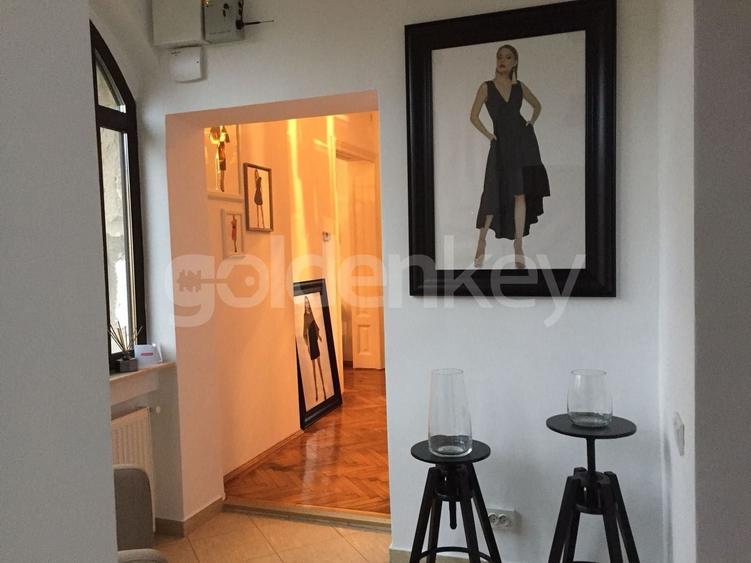 Spatiu cu 3 camere in vila potrivit pentru birouri - 8