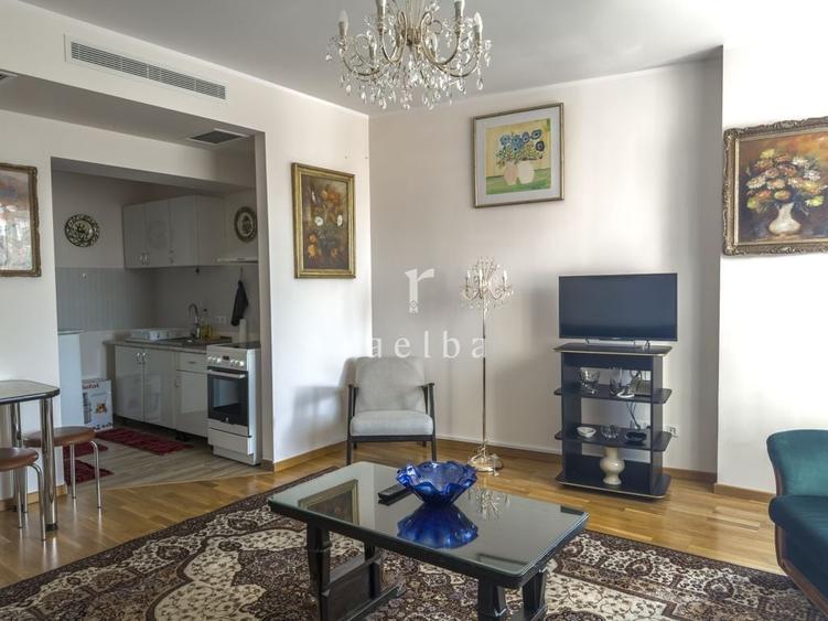 Apartament cu 2 camere decomandat, mobilat în Grădina Icoanei