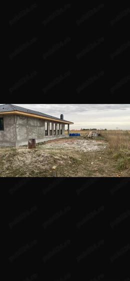 Casă cu 3 camere cu Teren 620 Mp în Cionchești