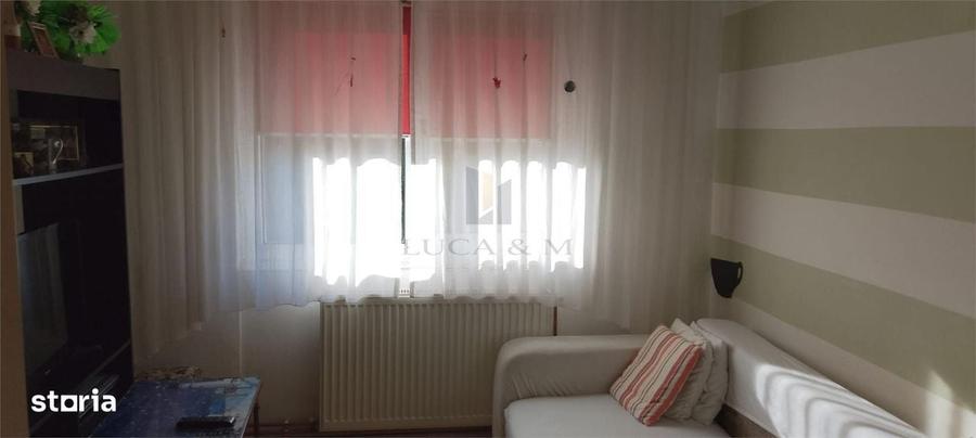 Apartament cu 3 camere semidecomandat în Dâmbovița