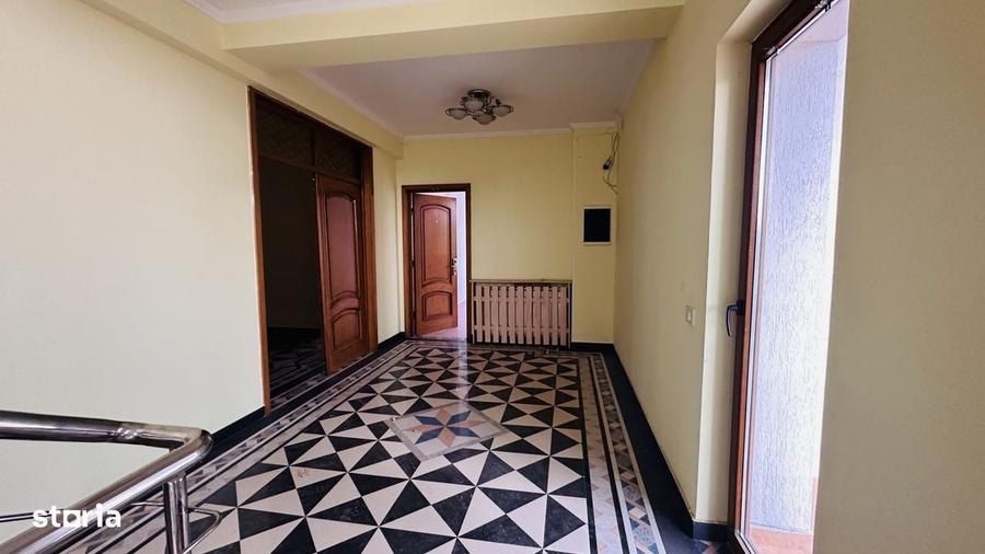 Casă cu 4 camere în Buriaș