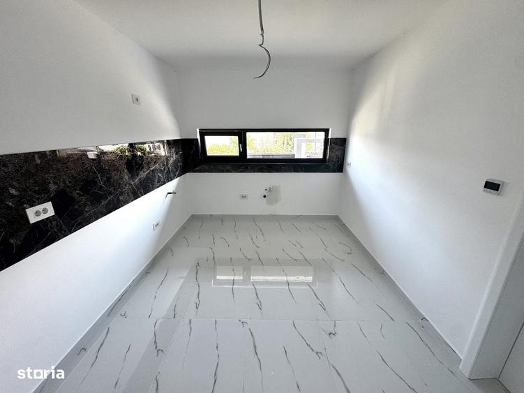 Casă cu 4 camere cu Teren 300 Mp în Rediu