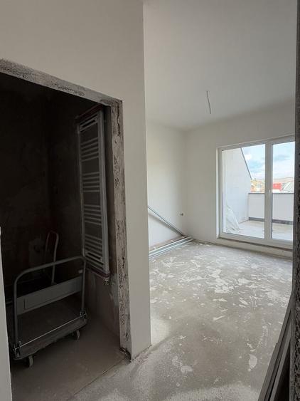 Apartament cu 3 camere decomandat în Făget