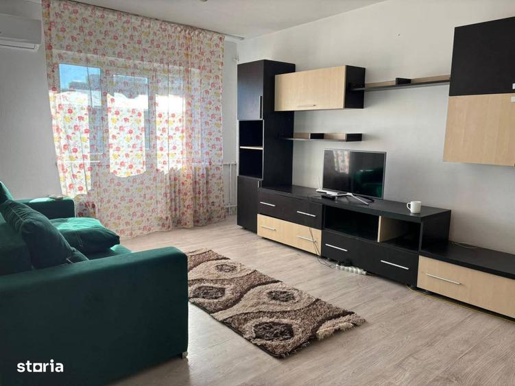 Apartament cu 2 camere decomandat în Rovine