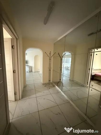 Apartament cu 3 camere decomandat în Alba Iulia
