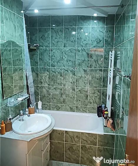 Apartament cu 2 camere semidecomandat în Micro 16