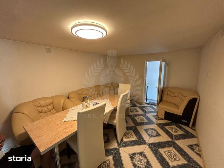 Casă cu 4 camere cu Teren 1236 Mp în Vâlcănești