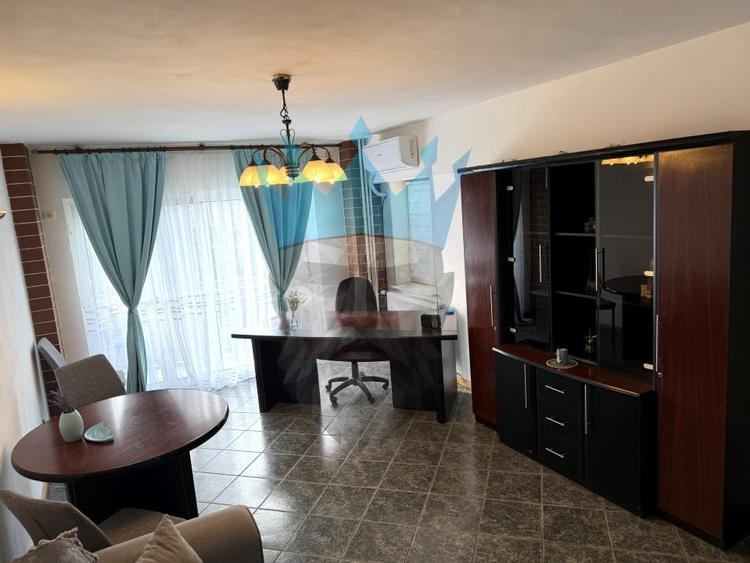 Apartament cu 2 camere decomandat, mobilat în Unirii