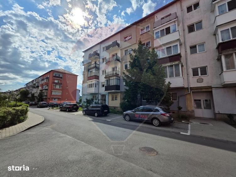 Apartament cu 2 camere decomandat în Sebeș