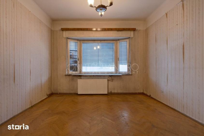 Apartament cu 5 camere decomandat în Armeneasca
