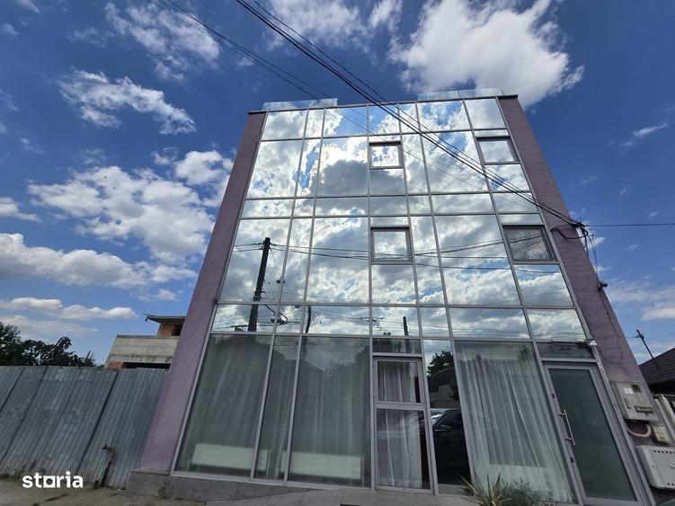 Spațiu comercial, de 210 mp, în Central