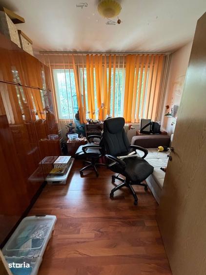 Apartament 4 camere 87 mp - Imobil 1965 - Etaj 1/4 - 12