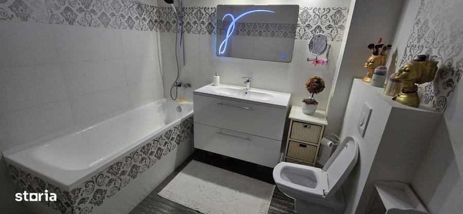 Apartament cu 4 camere în Sud