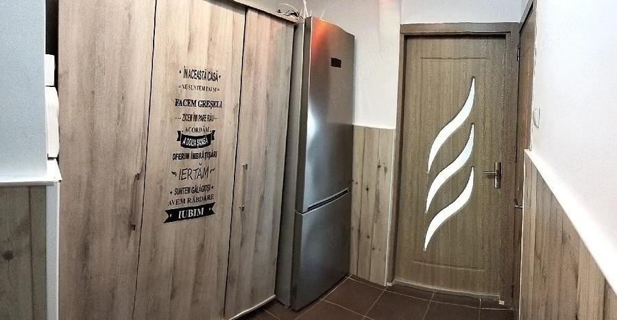 Apartament cu 2 camere semidecomandat în Micro 19