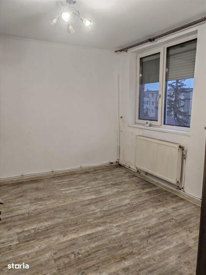 Apartament cu 2 camere decomandat în Calea București