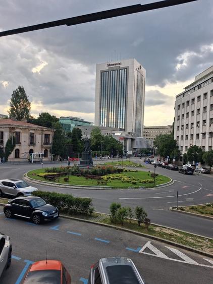 Apartament cu 5 camere circular în Dorobanți