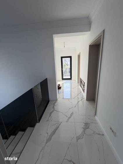 Casă cu 4 camere cu Teren 500 Mp în Miroslava