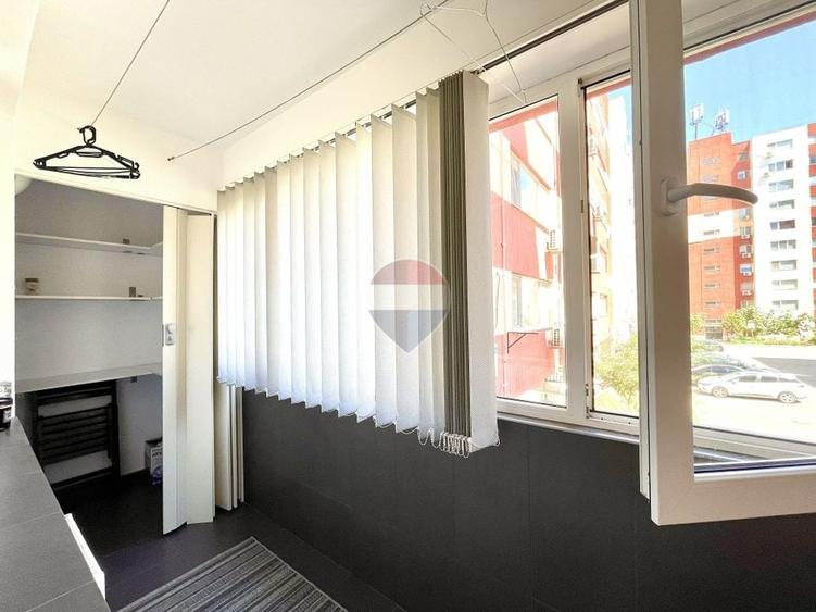 Apartament cu 2 camere decomandat, mobilat în Central