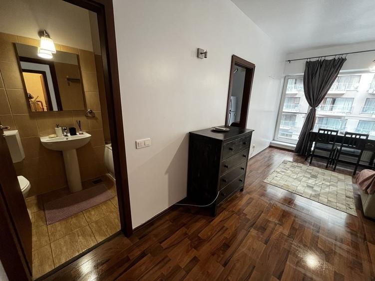 Garsonieră semidecomandată în Titan