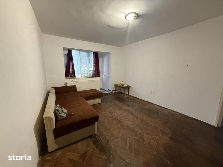 Apartament cu 2 camere nedecomandat în Girocului