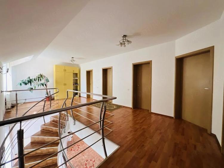 Casă cu 4 camere cu Teren 500 Mp în Mehala