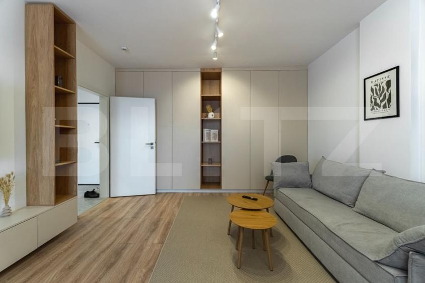 Apartament cu 2 camere decomandat, mobilat în Tractorul