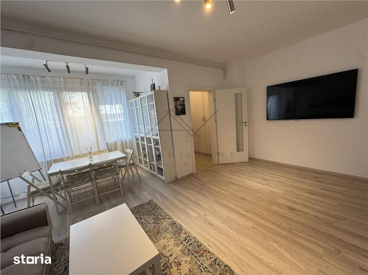 Casă cu 6 camere cu Teren 119 Mp în Central