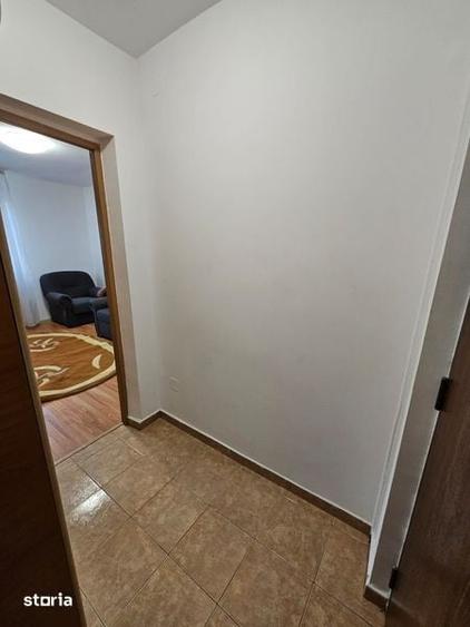 Apartament cu 2 camere semidecomandat în Industriilor