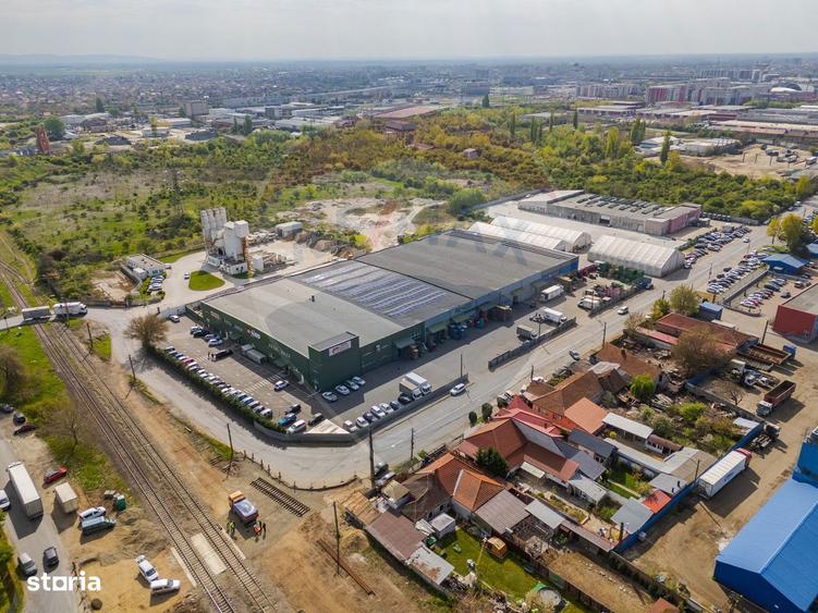 Spațiu comercial, de 1,271 mp, în Nord