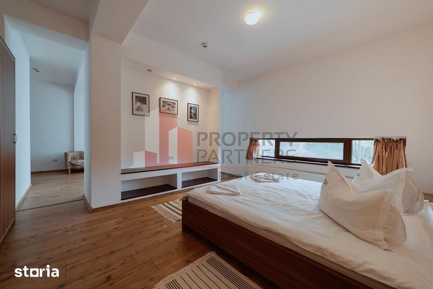 Casă cu Teren 2371 Mp în Bran