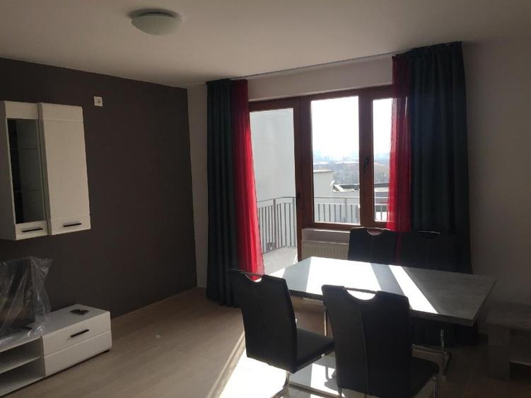 Apartament cu 2 camere decomandat, mobilat în Torontalului