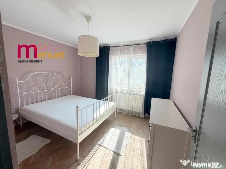Apartament cu 3 camere decomandat în Babadag
