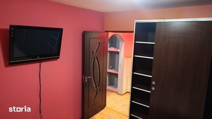 Apartament cu 2 camere semidecomandat în Mircea cel Bătrân